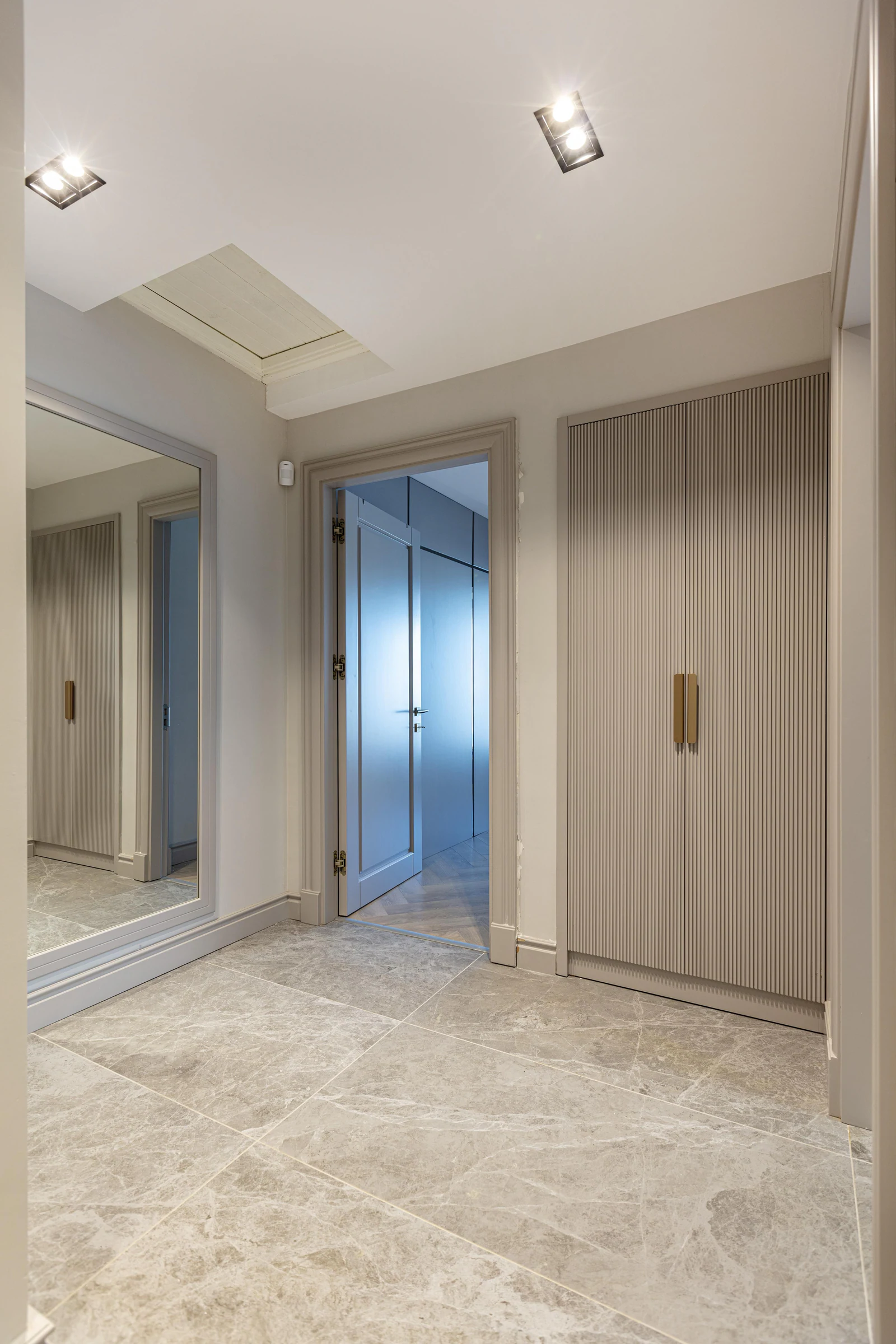 TEOK'tan Alaçatı Ağaçlı Yol'da Özel Tadilatlı Sıfır Eşyalı Villa galeri 5