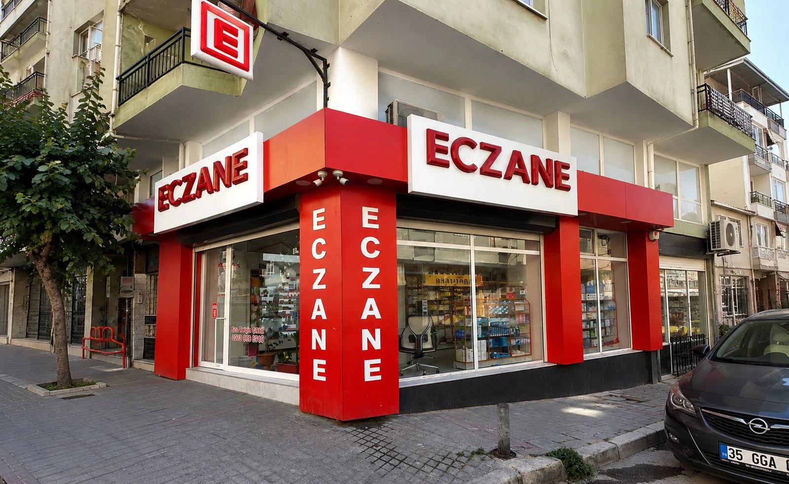 ŞİRİNYER MENDERES CD. KÖŞE KONUMLU 140 M² ECZANE KİRACILI DÜKKAN