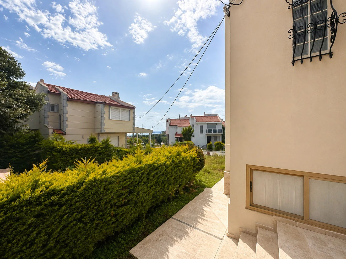 Çeşme Germiyan Site İçerisinde Eşyalı Satılık Yazlık galeri 2