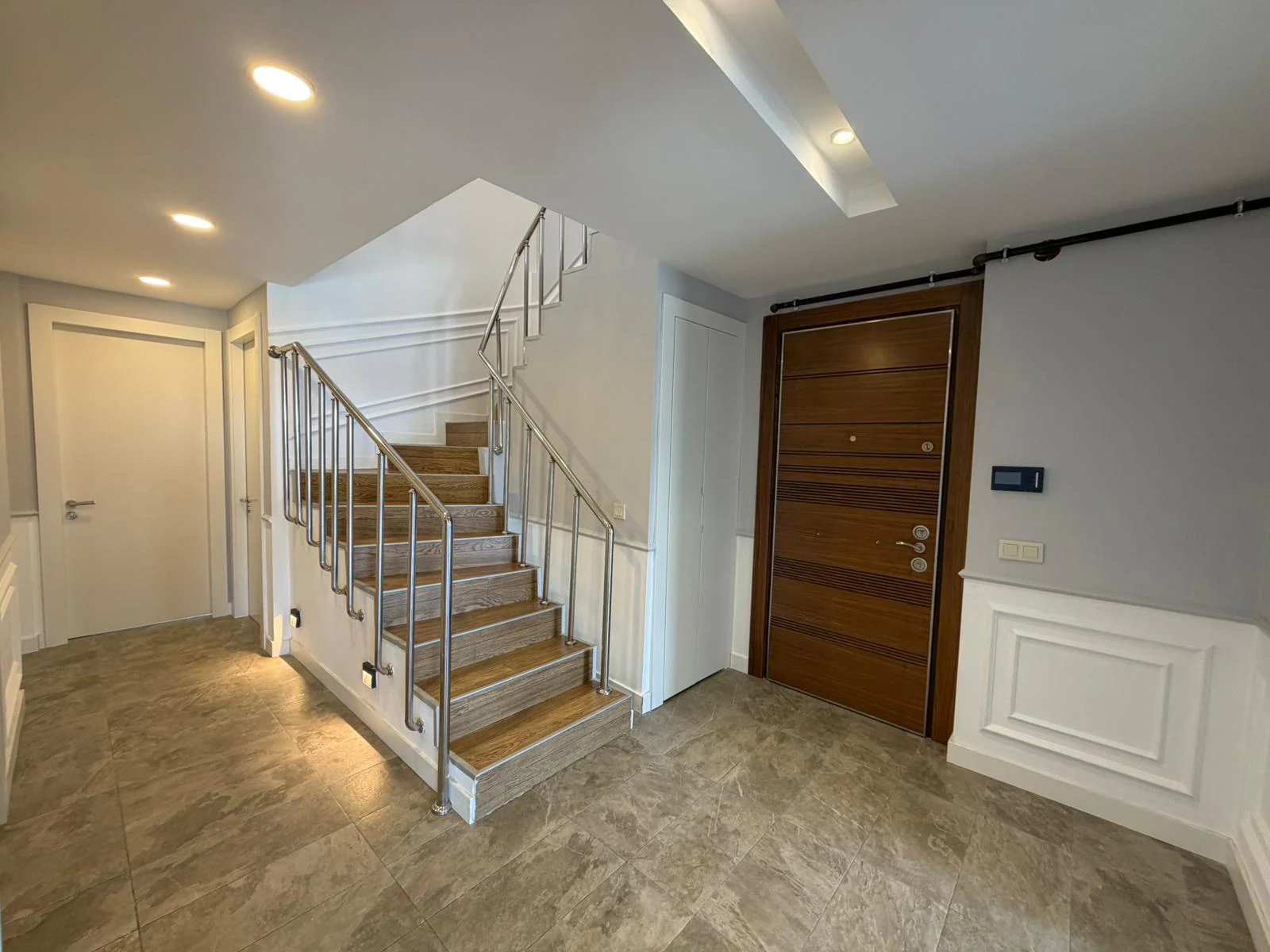 MENDERES GÖRECE FORBEST FORMM SATILIK 4+1 270 m2 DUBLEKS DAİRE.. galeri 2