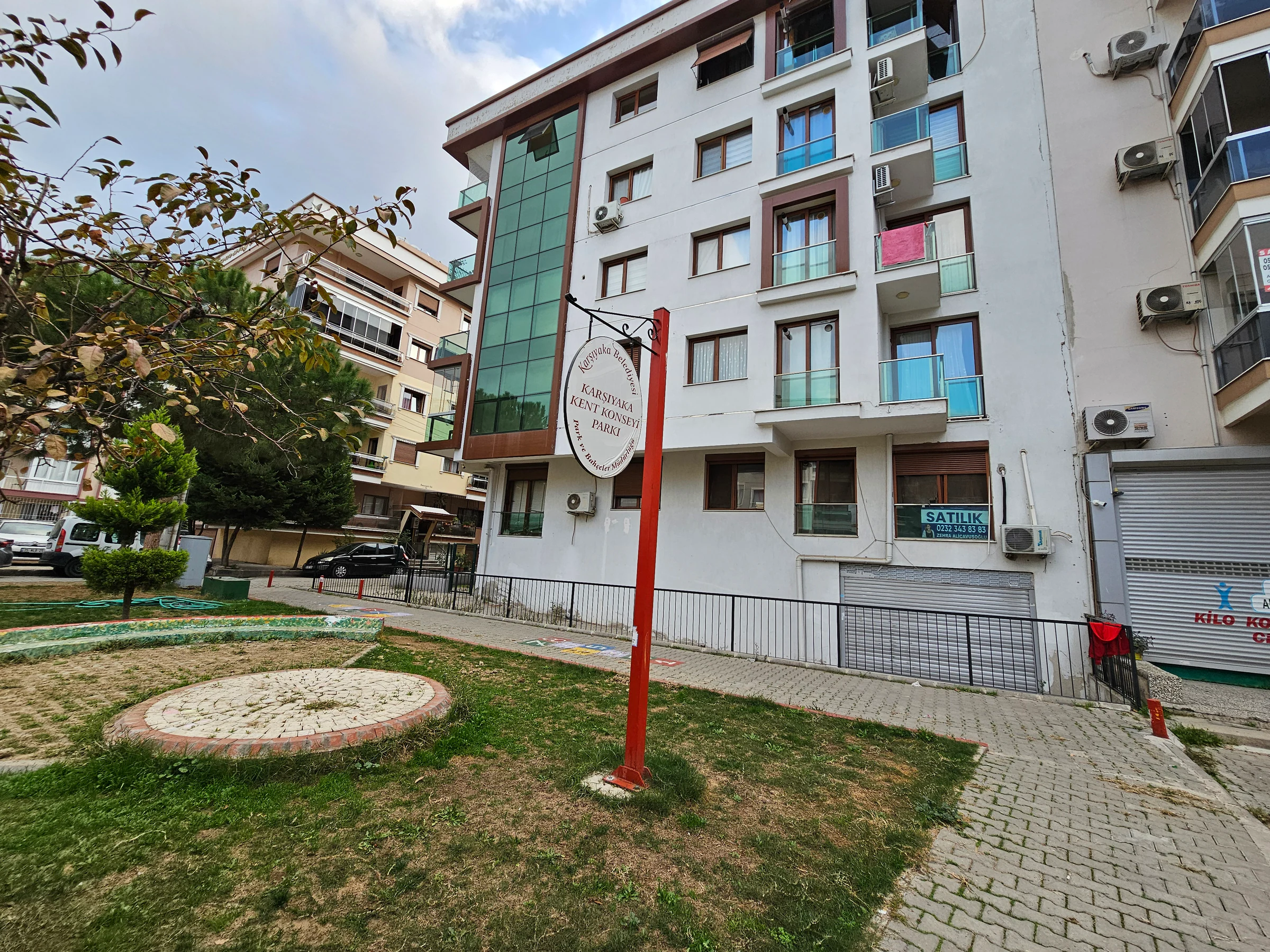 KARŞIYAKA DEDEBAŞI SATILIK DAİRE galeri 4