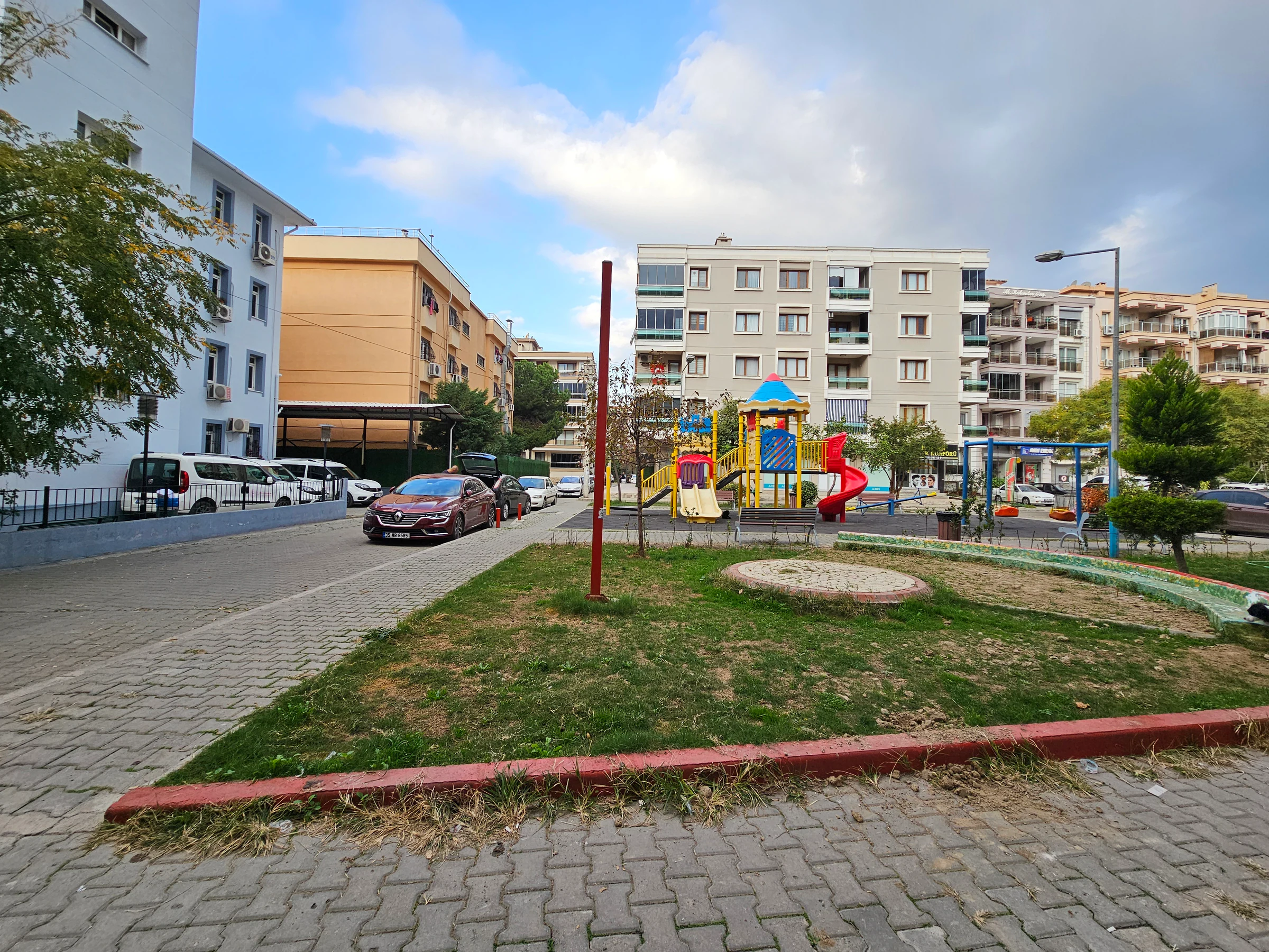 KARŞIYAKA DEDEBAŞI KİRALIK DAİRE galeri 4