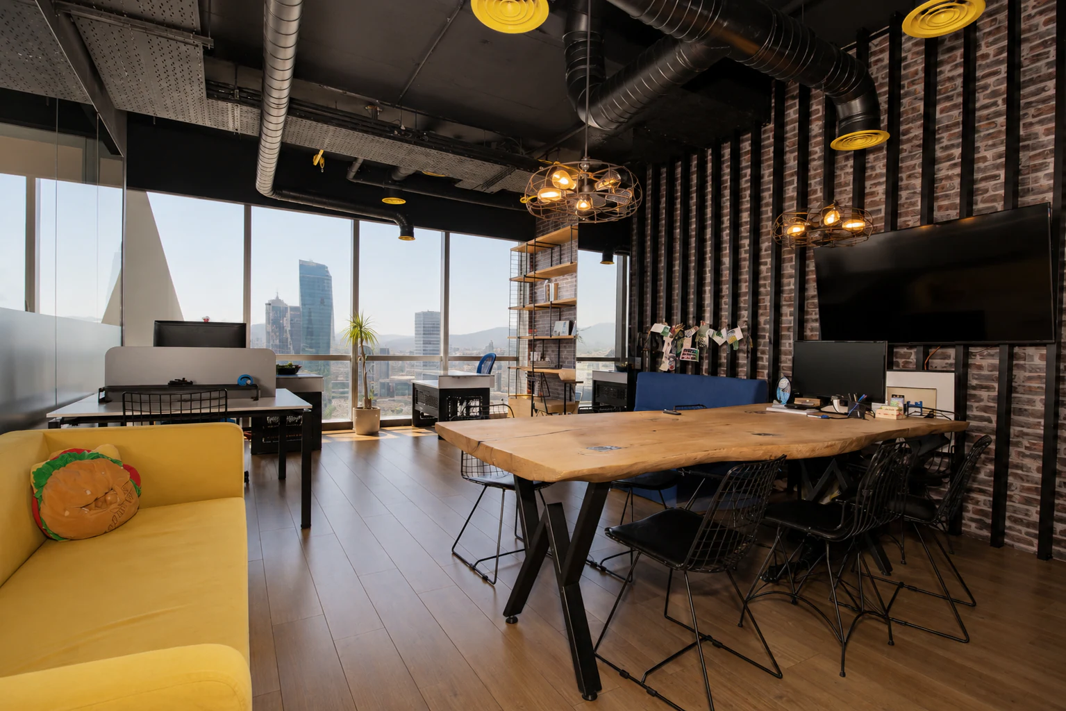 Eylem Keskin'den Folkart Towers B Kulede Satılık 159 m2 Ofis