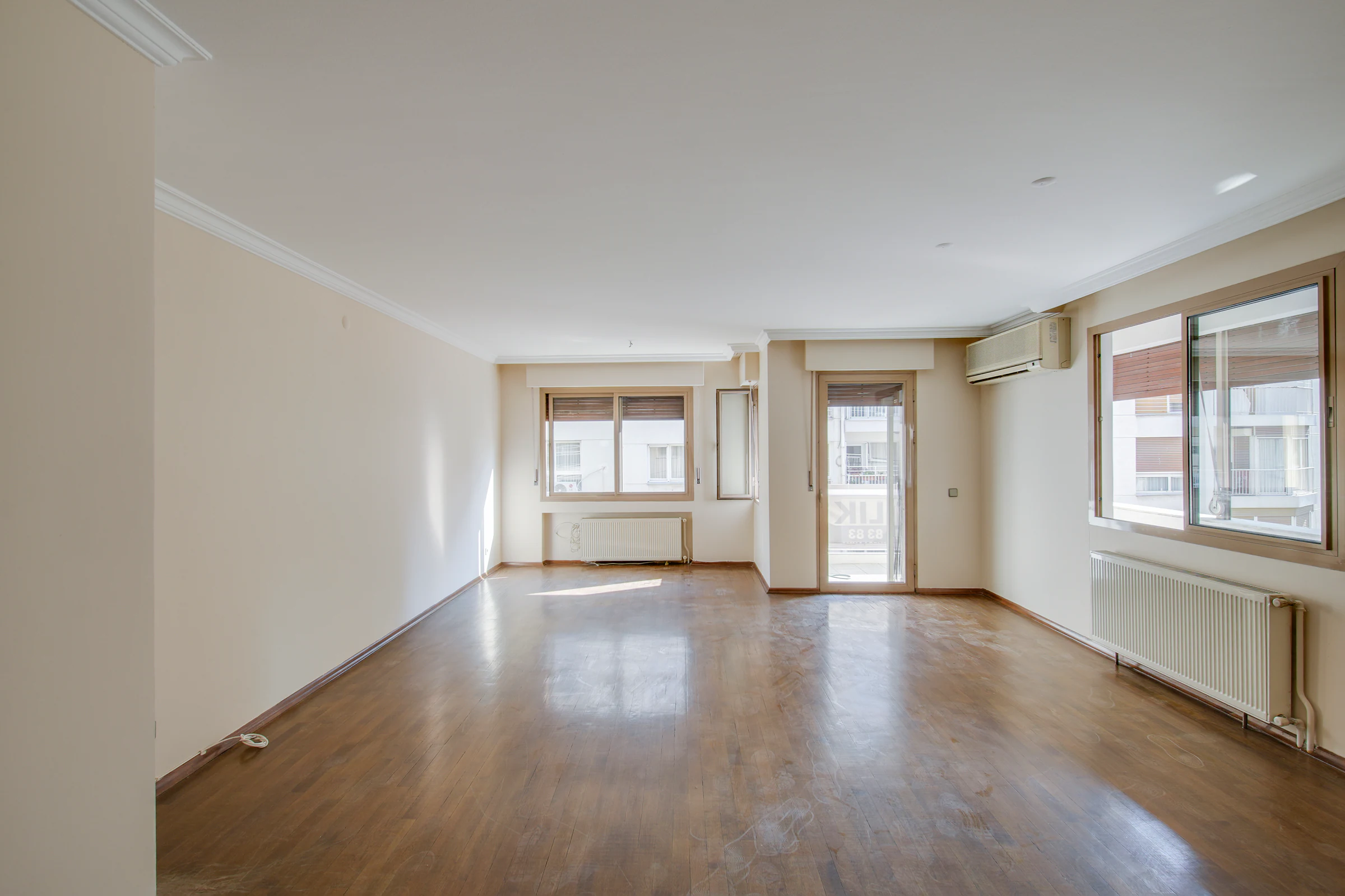 Enes Lahna'dan GÜL SOKAKTA OTOPARKLI 3+1 142 M² NET ARA KAT DAİRE galeri 4