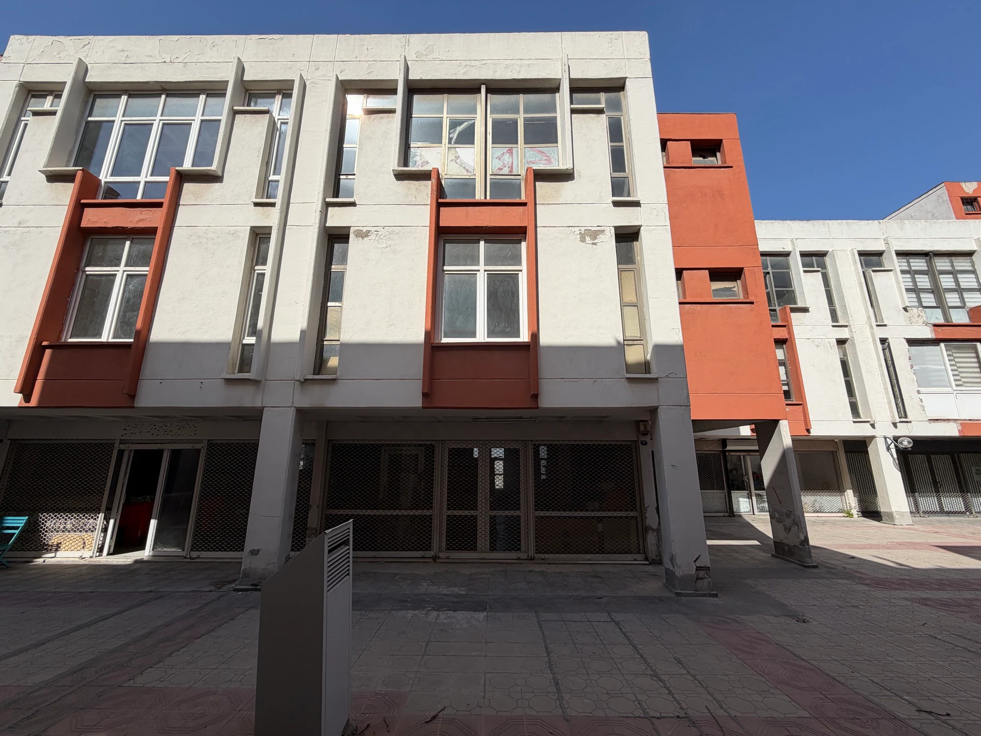 MTK Sitesi'nde Kiracısız Komple Bina | 400 m² | Kullanıma Hazır
