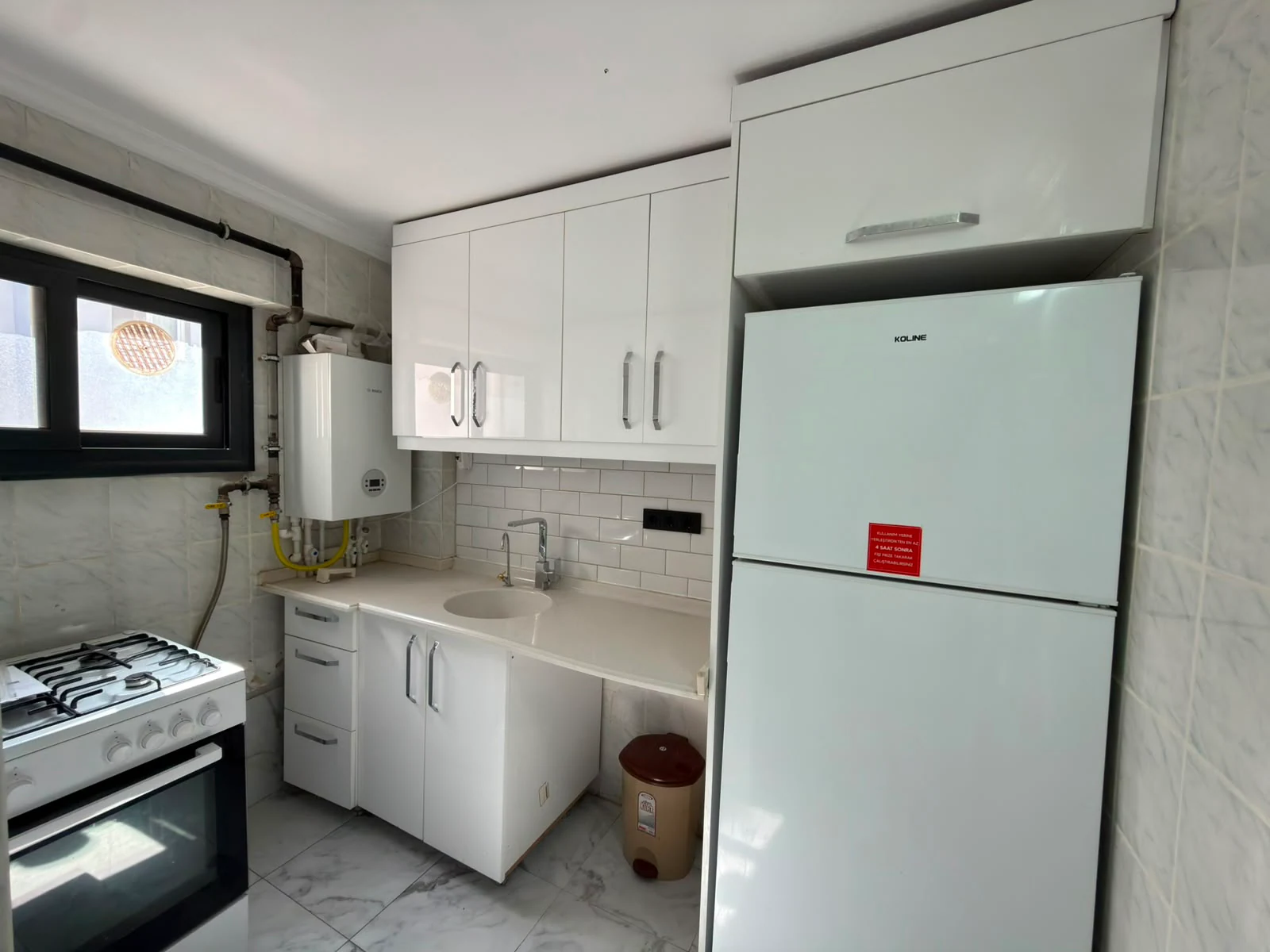 BAYRAKLI ADLİYE EK BİNA SOKAĞINDA 3+1 EŞYALI OFİS FIRSATI galeri 3