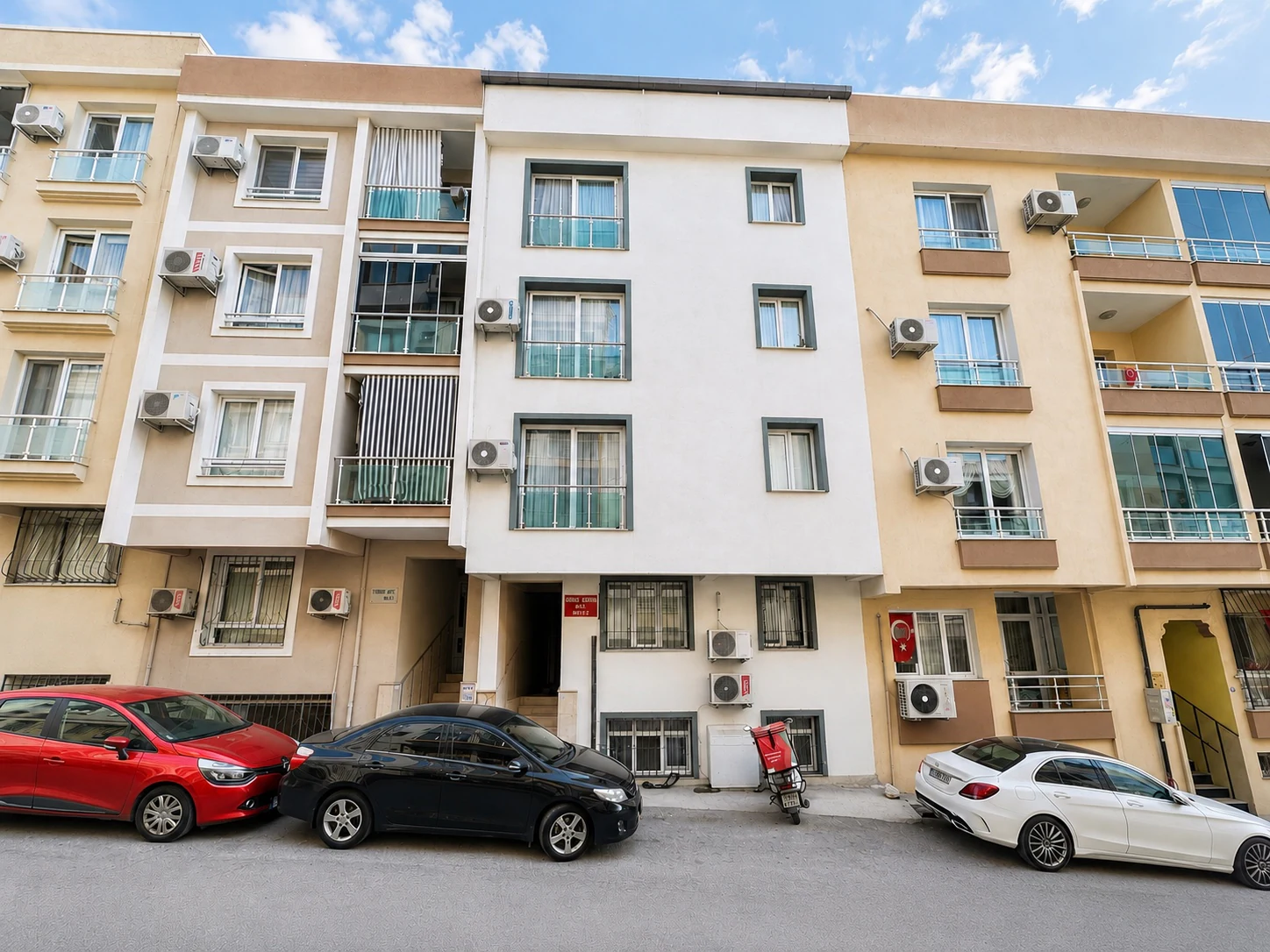ÜNİVERSİTEYE YAKIN BUCA ADATEPE MAHALLESİNDE EŞYALI 1+1 DAİRE