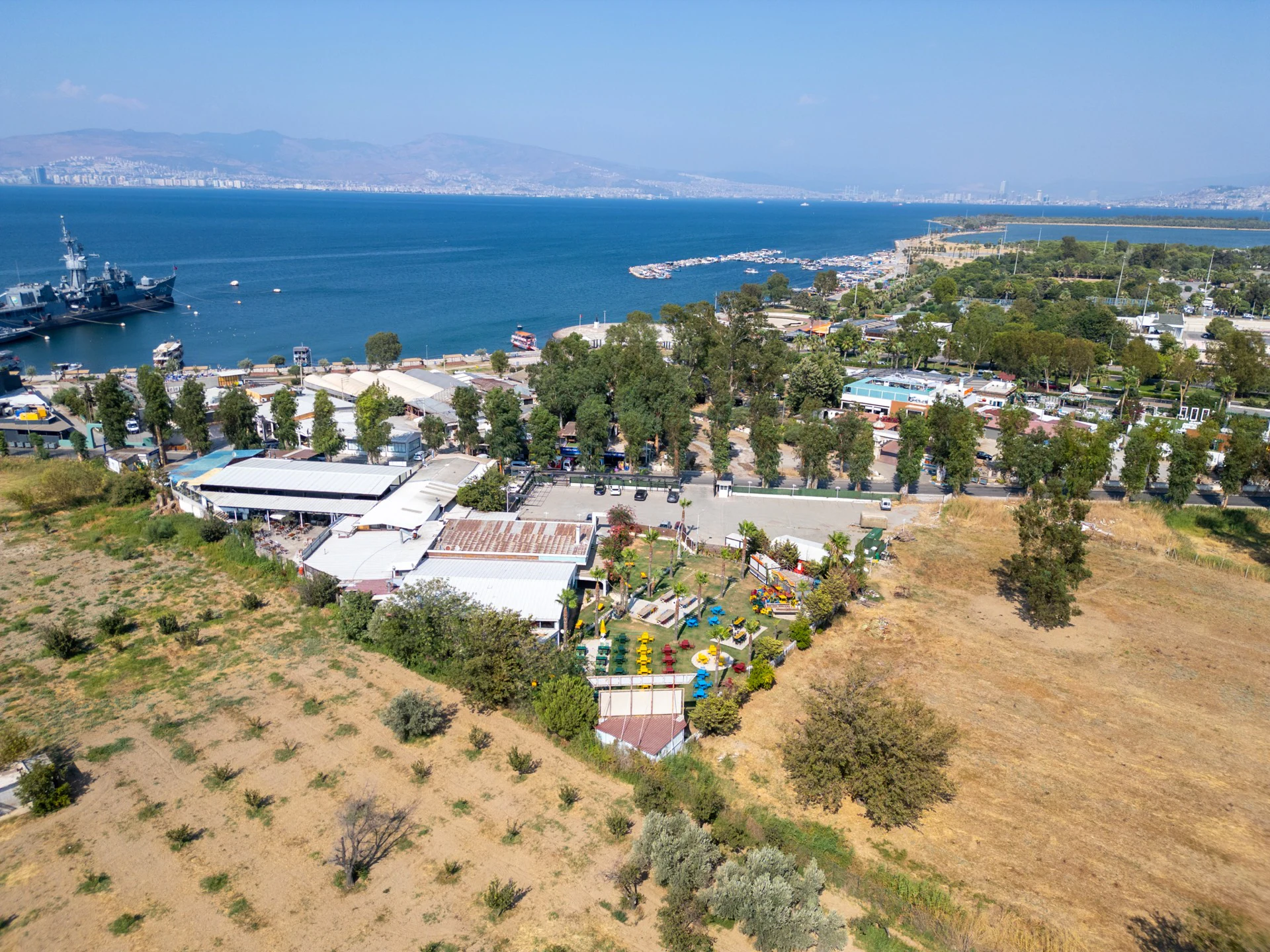 İNCİRALTINDA DEVREN 4.000 M²LİK RESTORAN İŞLETMESİ