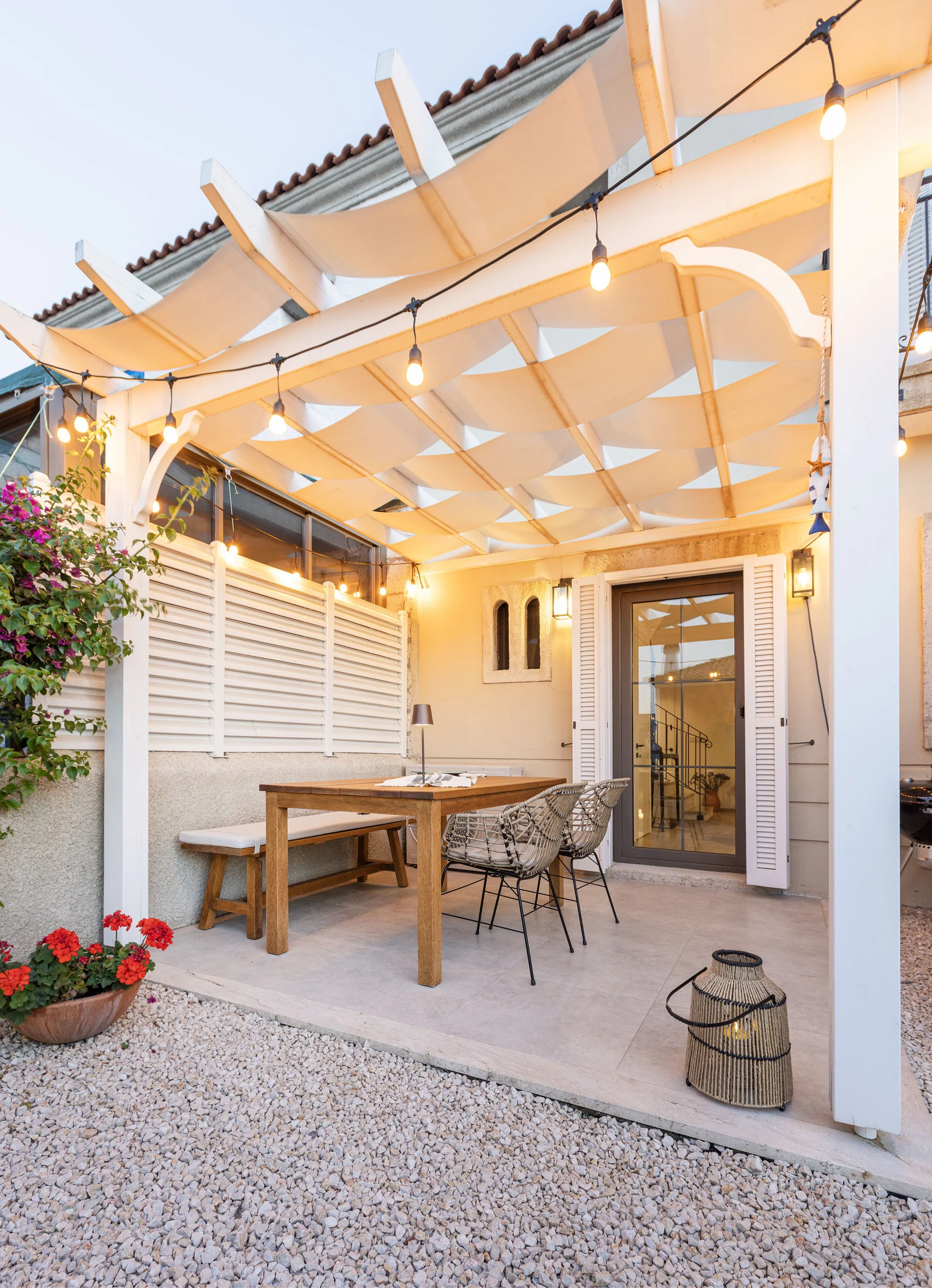Çeşme Reisdere Köy İçinde Butik 2+1 Villa galeri 2