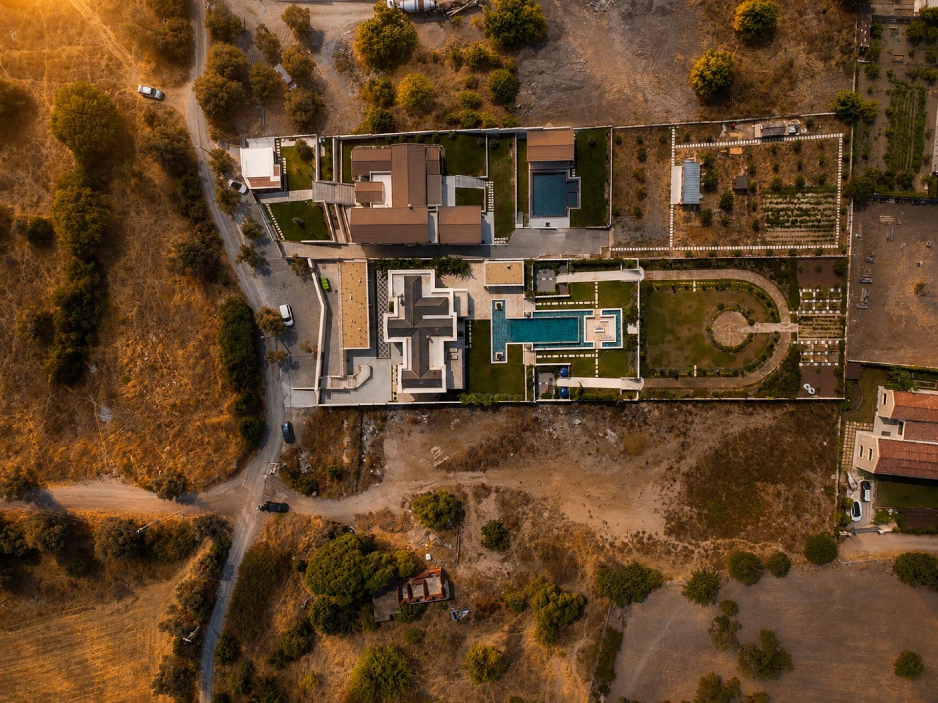 Urla Kekliktepe’de Satılık 3012 m2 villa imarlı arsa galeri 4