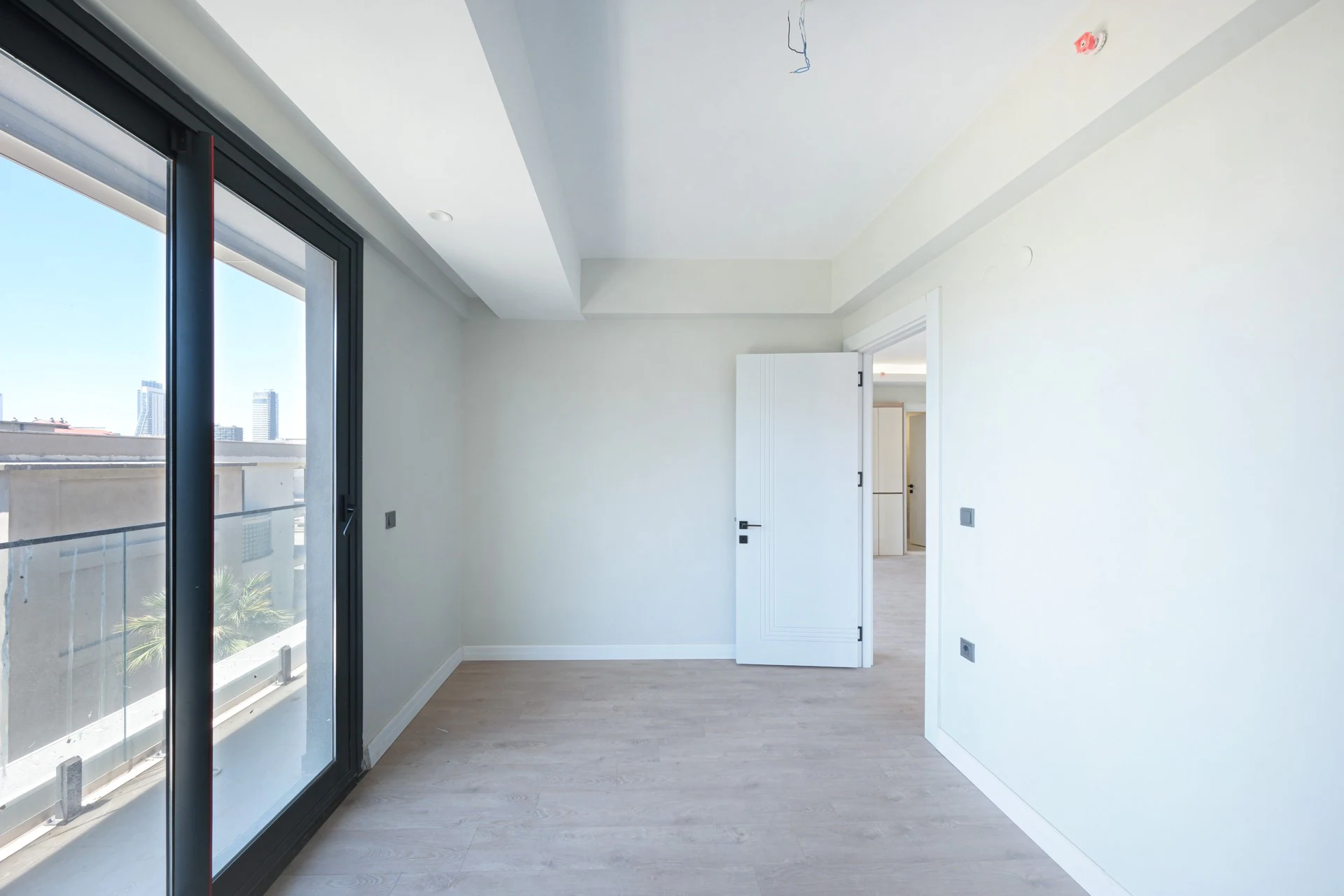 Bornova’nın Kalbinde Satılık Kiracılı 2+1 Daire galeri 4