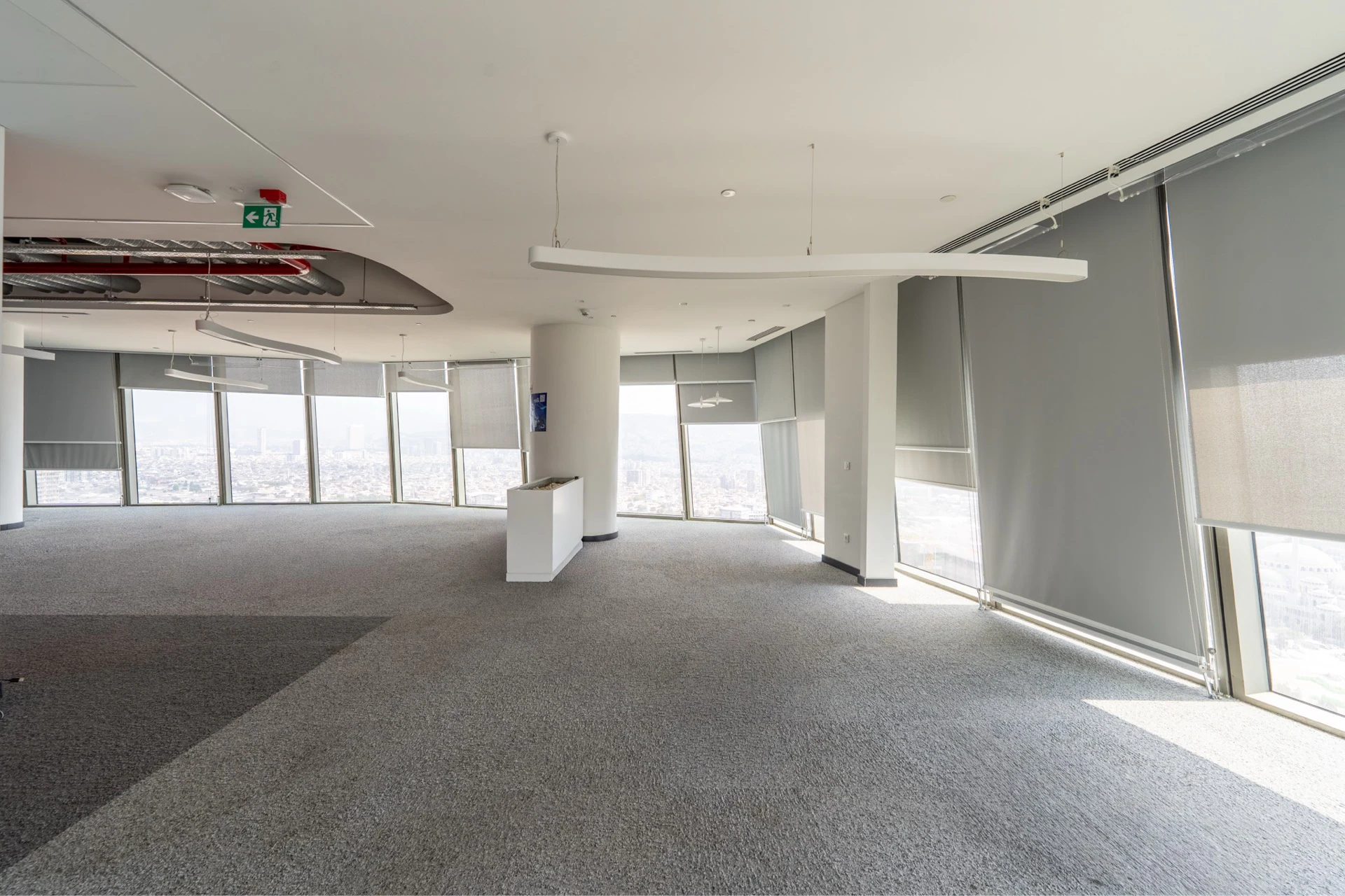 HÜSEYİN HIDIR'DAN MİSTRAL TOWER'DA EMSALSİZ TAM KAT SATILIK OFİS galeri 5