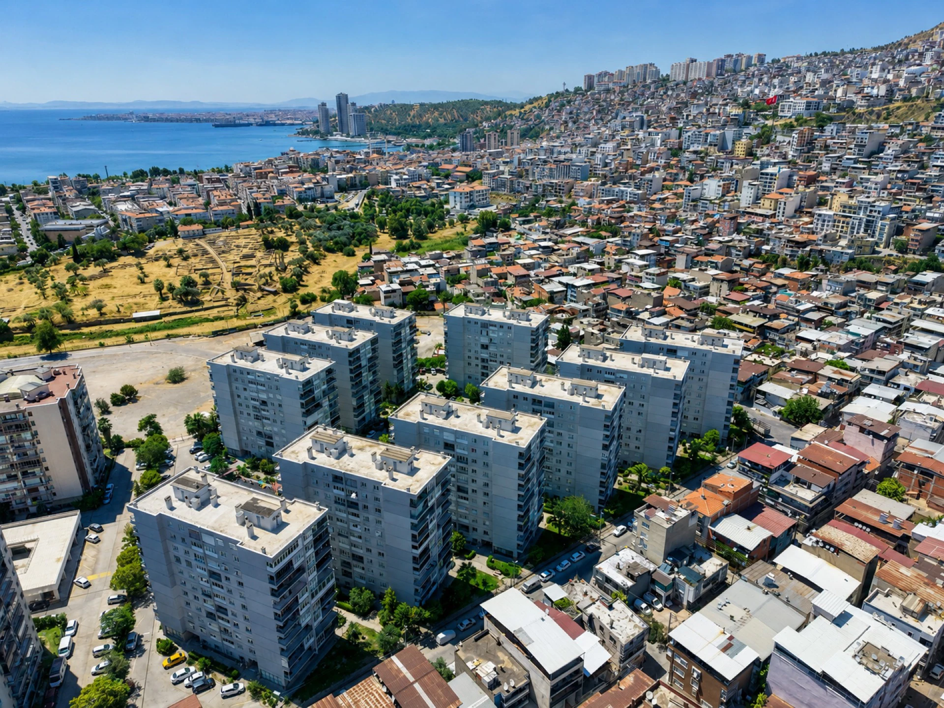 Seyhankent Sitesi’nde satılık ferah 3 + 1
