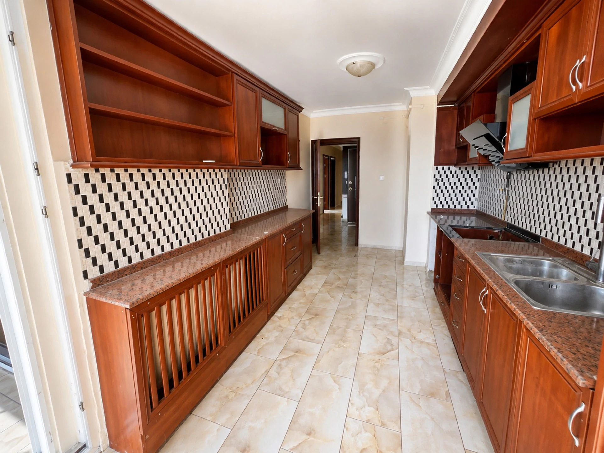 Seyhankent Sitesi’nde satılık ferah 3 + 1 galeri 5