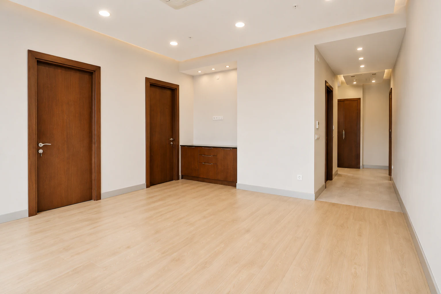 Eylem Keskin Ege Perlada KDV Avantajlı Kiralık Muhteşem 2+1 Ofis galeri 3