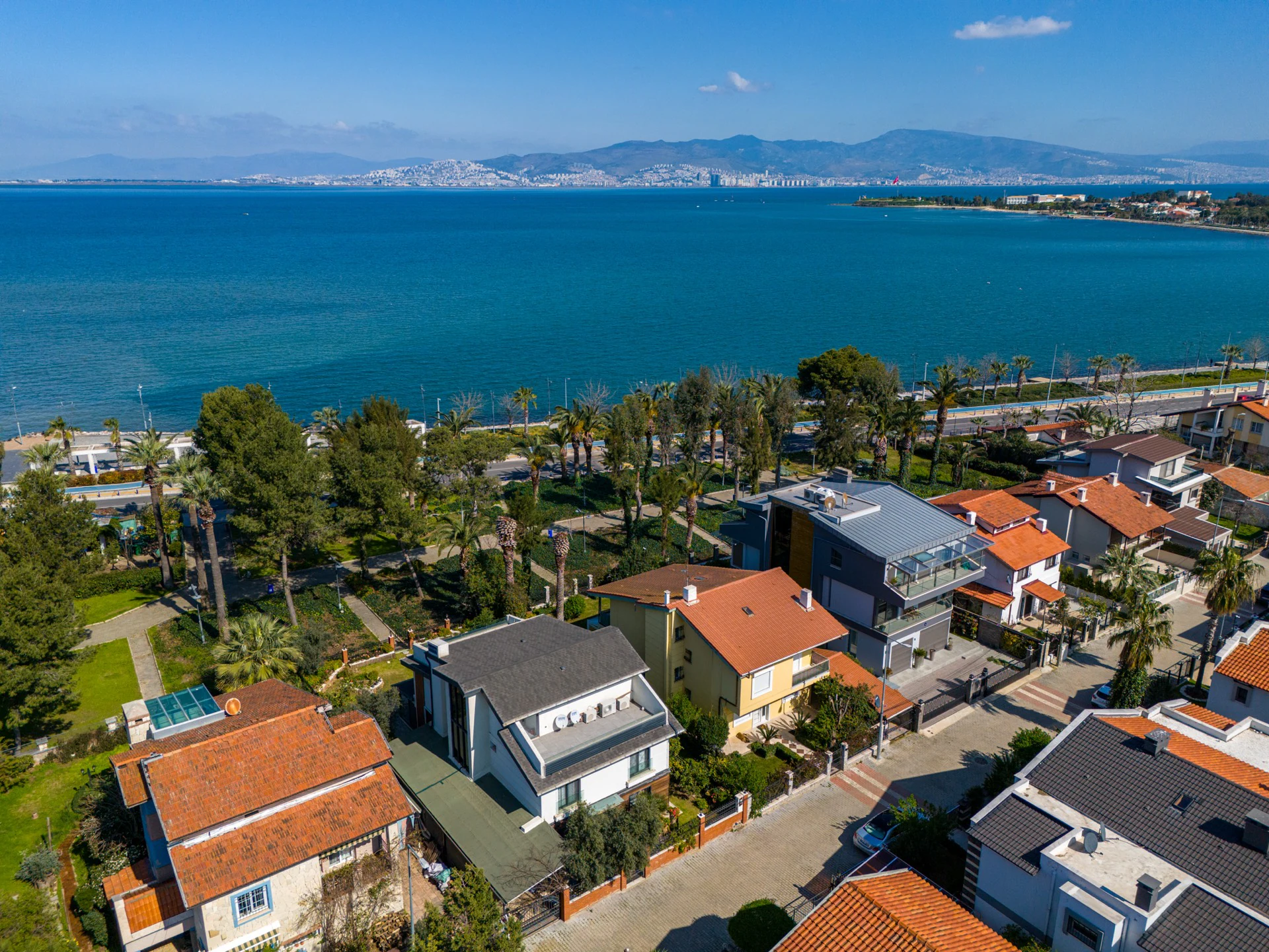 Sahilevleri Deniz Manzaralı Villa
