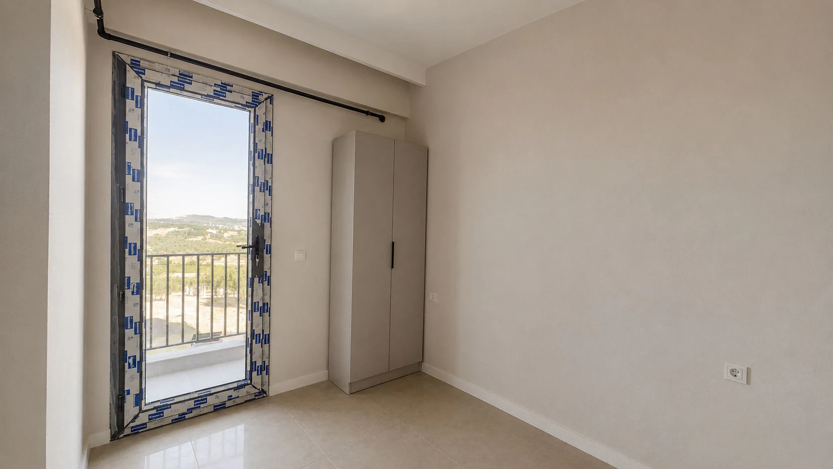 TORBALI FEVZİ ÇAKMAK MAHALLESİNDE HAVUZLU SİTE İÇİ 1+1 DAİRE galeri 3