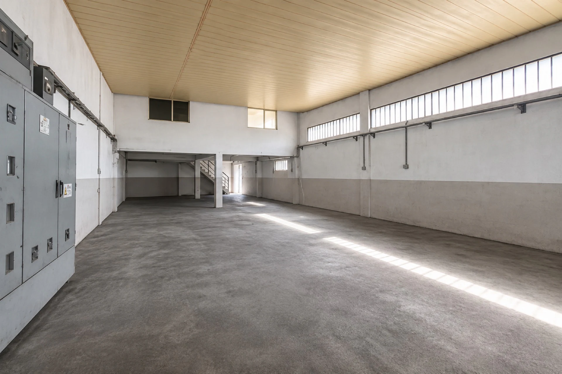 5. SANAYİDE KÖŞE PARSEL 225 M² | 50 kVA | SATILIK İŞYERİ galeri 3