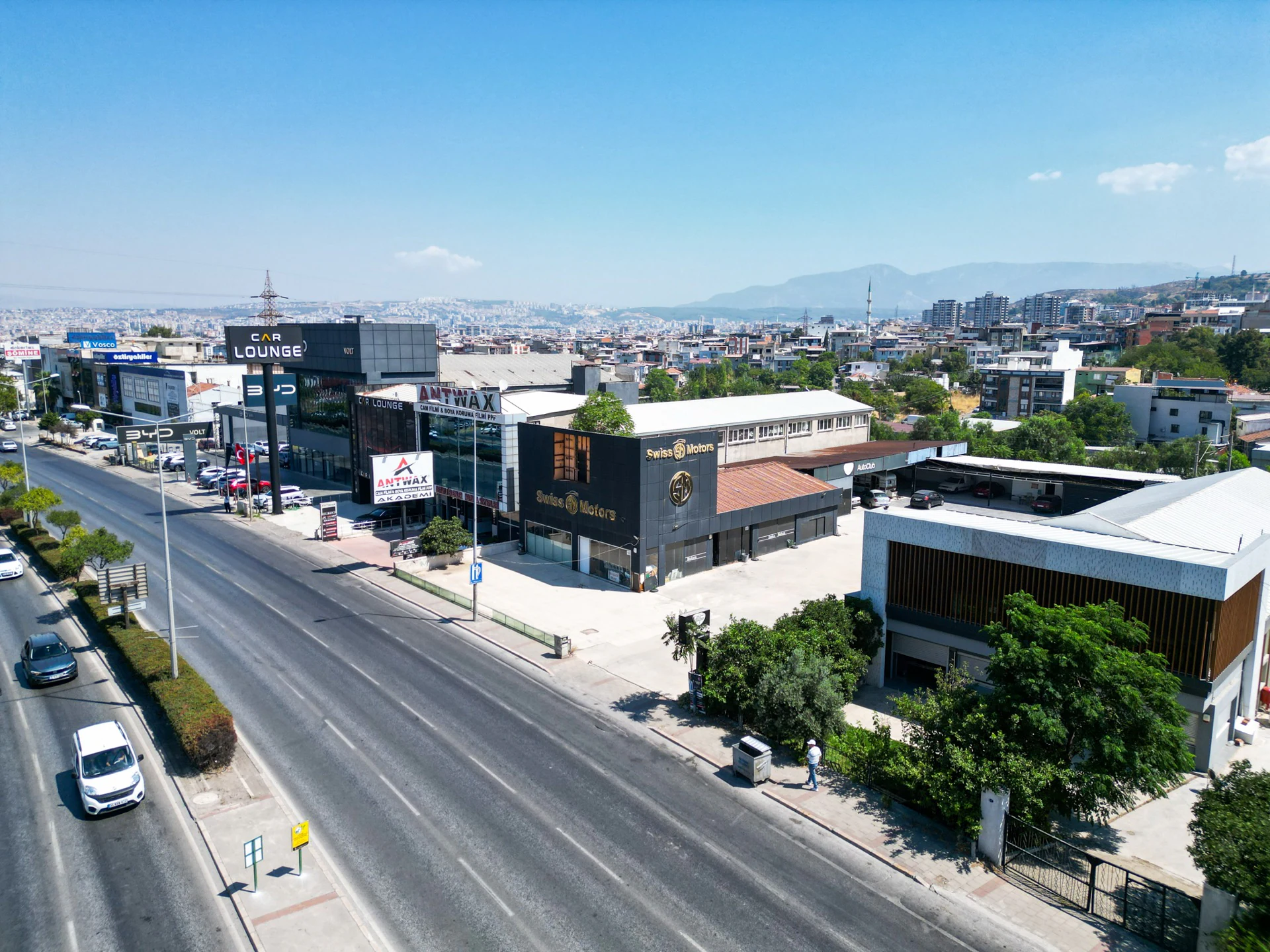 İZMİR/GAZİEMİR/AKÇAY CADDESİ ÜZERİNDE PRESTİJLİ TİCARİ YATIRIM FIRSATI