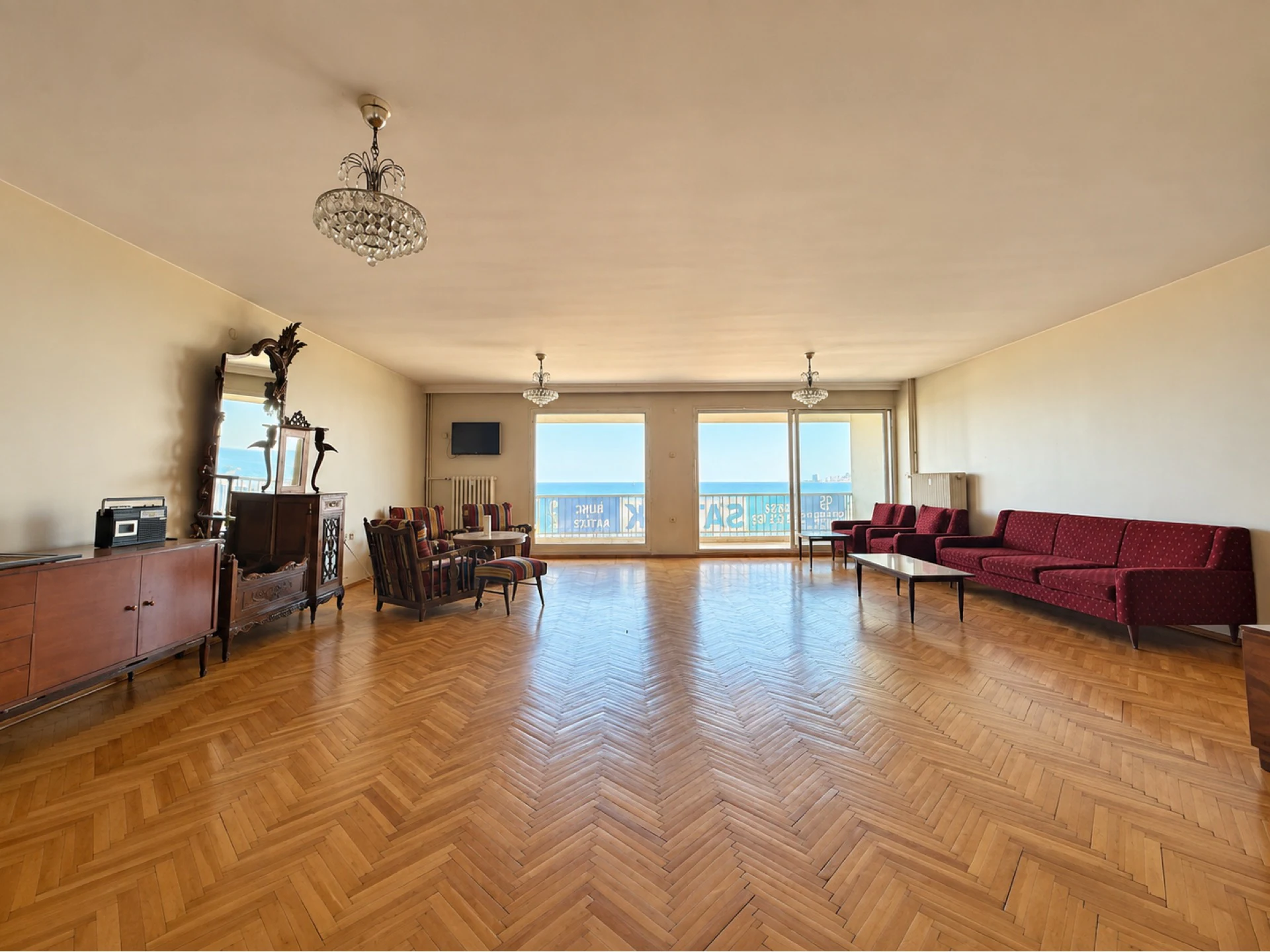 GÖZTEPE'DE 200 M² YALI DAİRESİ | KESİNTİSİZ DENİZ MANZARALI galeri 3