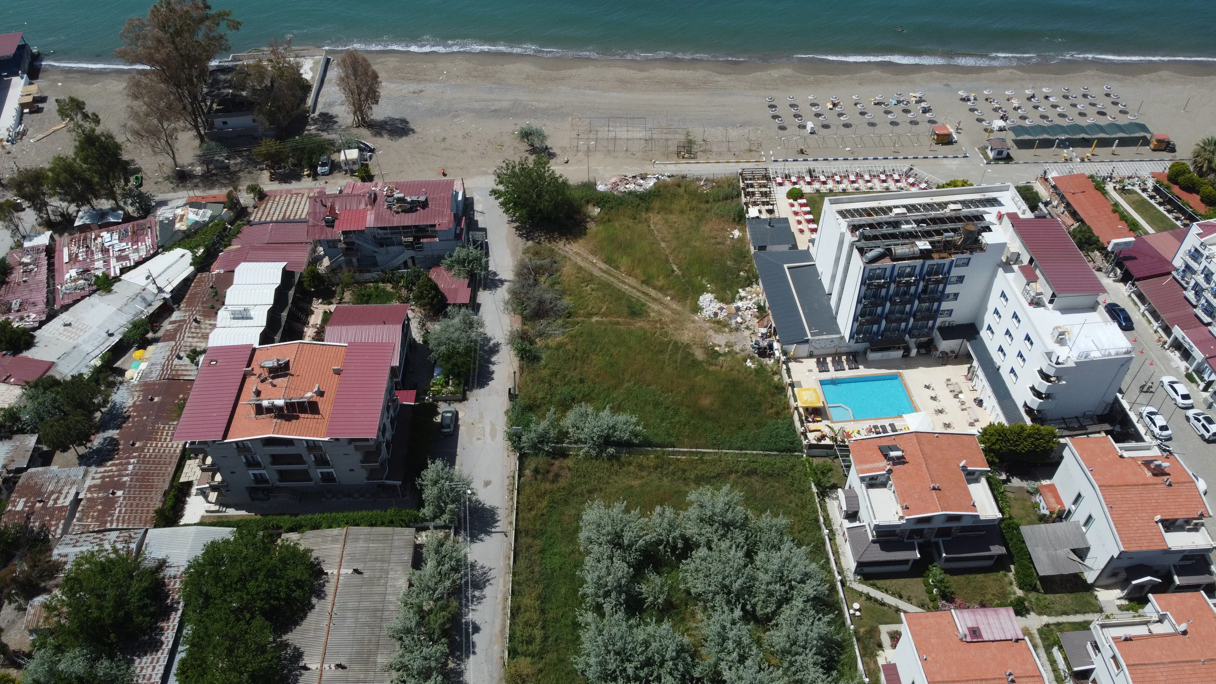 REMAX-TEOK GÜMÜLDÜR'DE TURİZM İMARLI DENİZE SIFIR SATILIK ARSA galeri 4